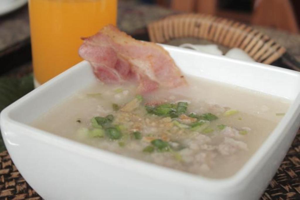 Hua Hin White Villa Hotel - SHA Certified - Resim 12