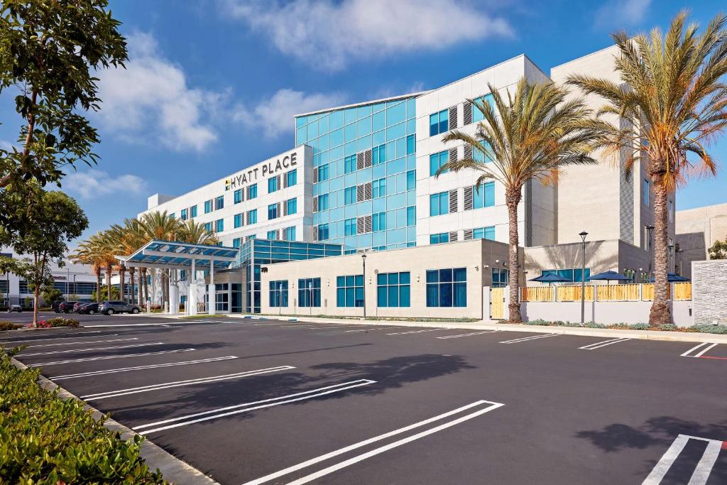 Hyatt Place Los Angeles / LAX / El Segundo photo
