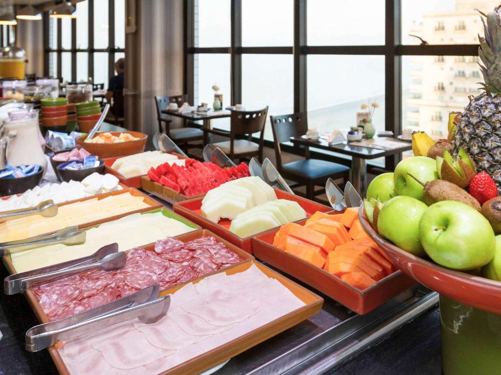  Mercure Santos
