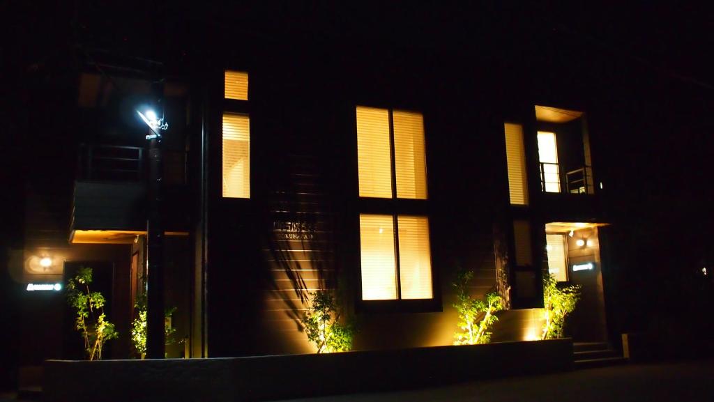 Budova, kde se aparthotel nachází