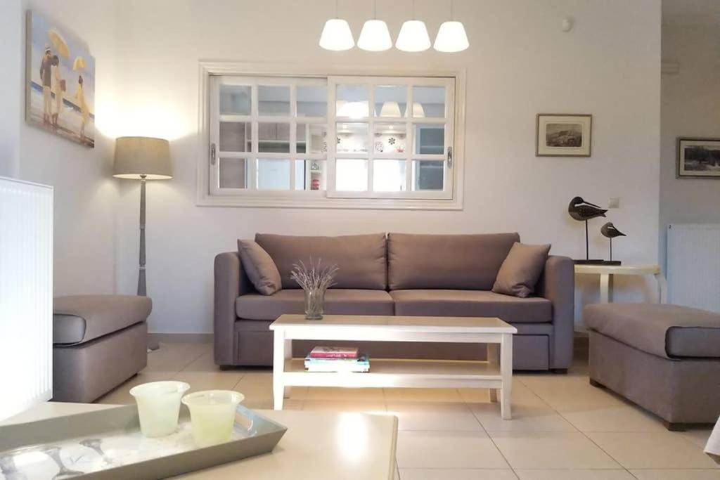 New, modern, bright and independent apartment 83 m2, with garden, 5min to the beach and the city center 휴식 공간