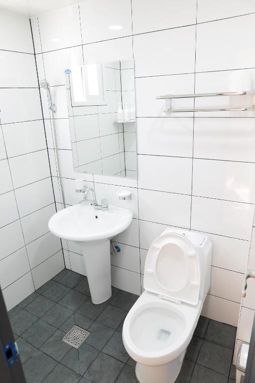 Koupelna v ubytování Minihotel Poongdaengi