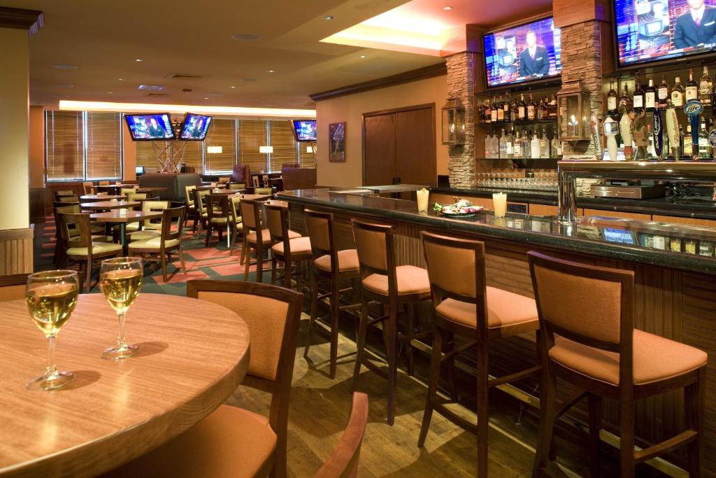 Holiday Inn Denver Lakewood by IHG photo
