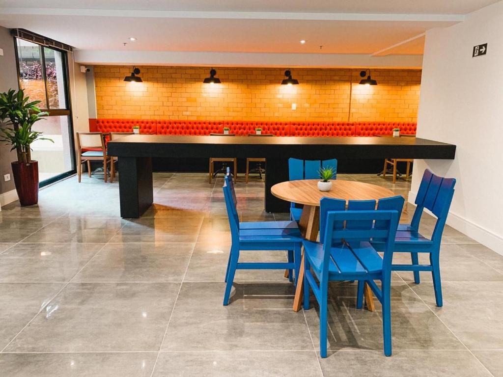  Studio Casa Gaya - Aconchegante studio no centro de Curitiba com coworking
