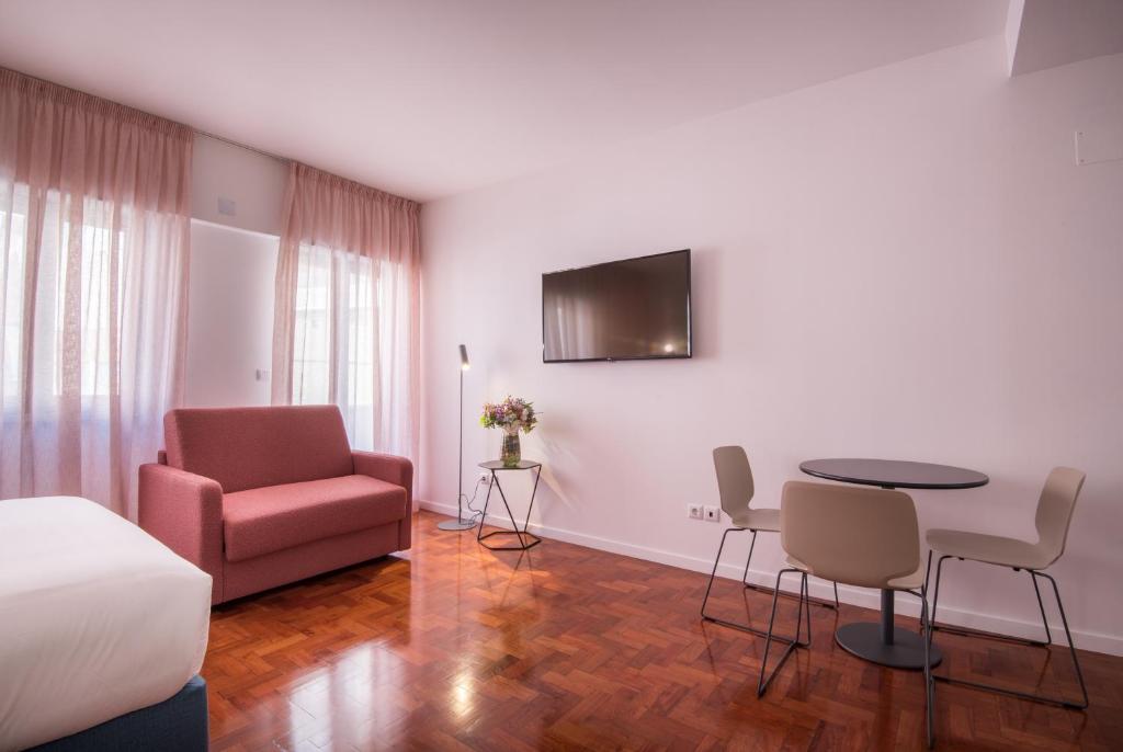 TV a/nebo společenská místnost v ubytování Lisbon Serviced Apartments - Campos