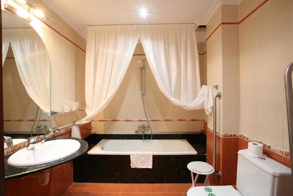 Hotel Canadá - Queen Room - Disability Access