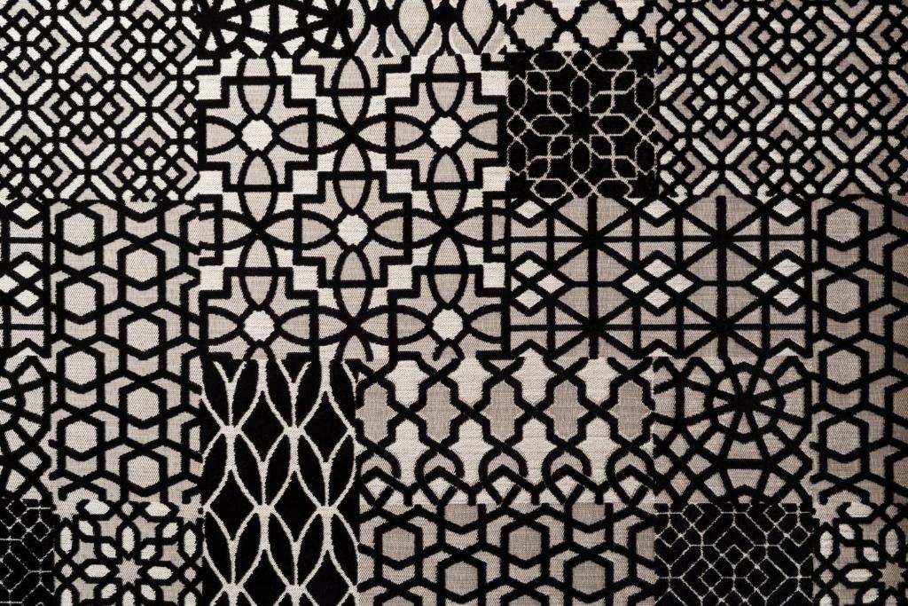 a black and white pattern on a wall at Domus Superior in Venice