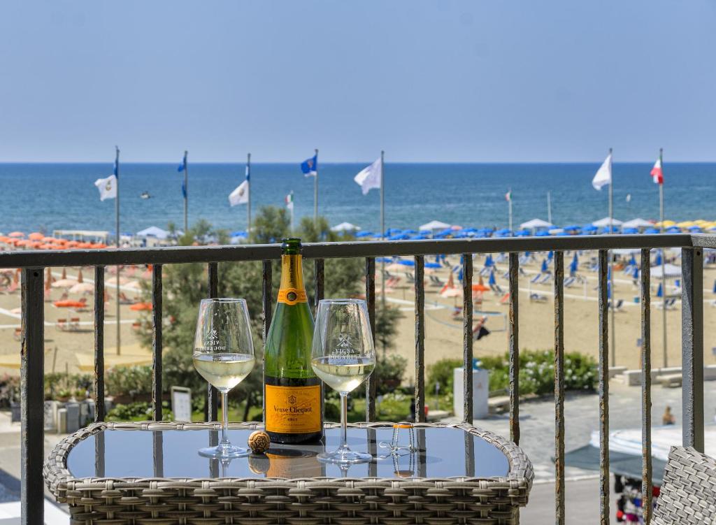 Hotel La Pace - Double Room With Balcony And Sea View