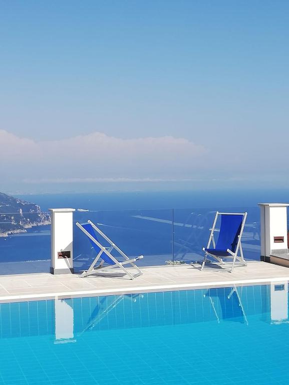 Bazén v ubytovaní Villa Casale Ravello Residence alebo v jeho blízkosti