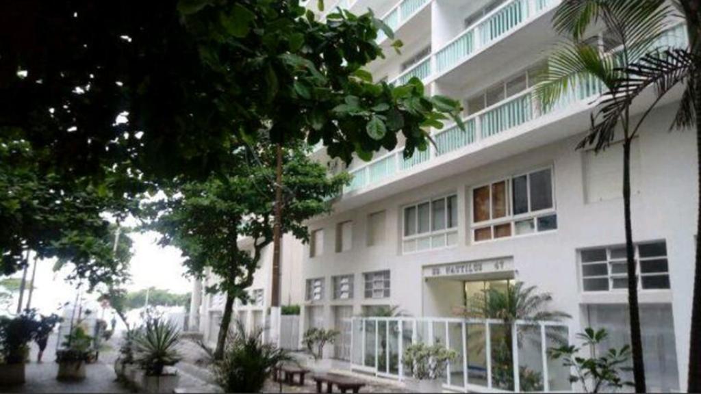  APARTAMENTO PÉ NA AREIA.