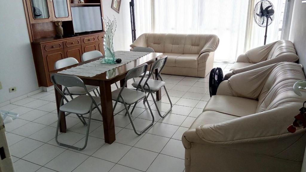  APARTAMENTO PÉ NA AREIA.