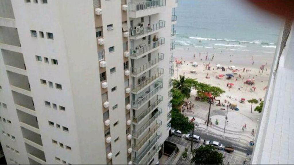  APARTAMENTO PÉ NA AREIA.