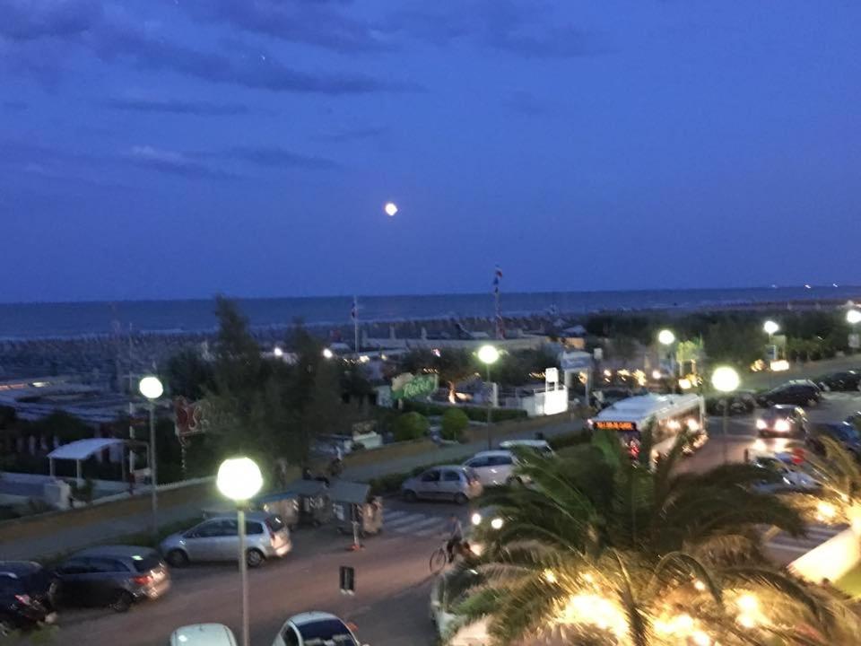 Nespecifikovaný výhled na moře nebo výhled na moře při pohledu z hotelu