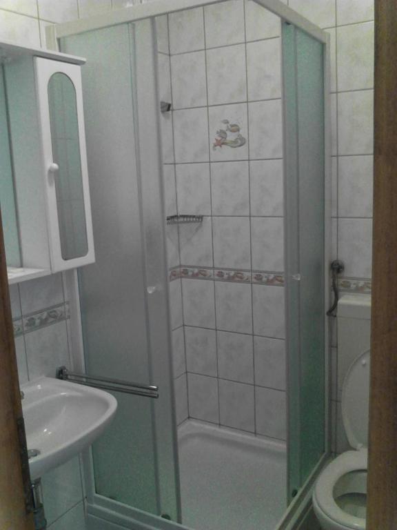 Koupelna v ubytování Guest House Frane