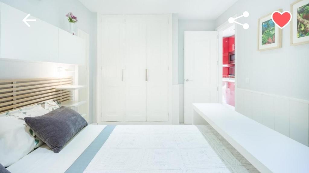 Łóżko lub łóżka w pokoju w obiekcie Bungalow con piscina Maspalomas
