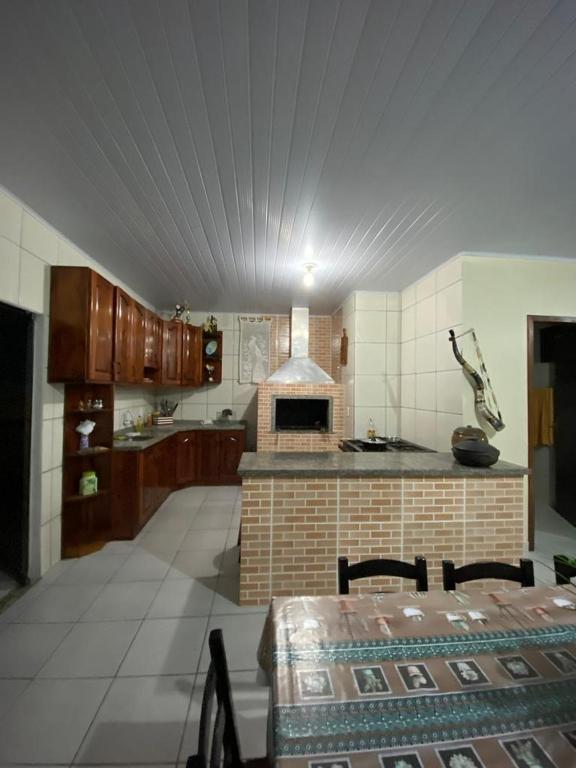  Casa a 5min da praia e a 10min do Beto Carrero
