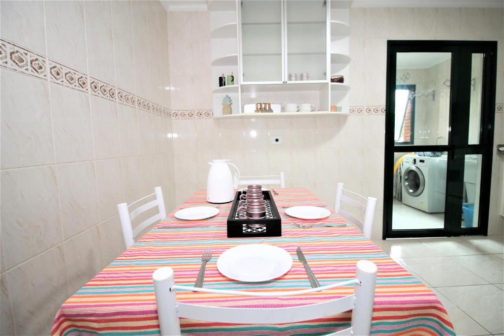  Apartamento em Martim de Sá com WI-FI