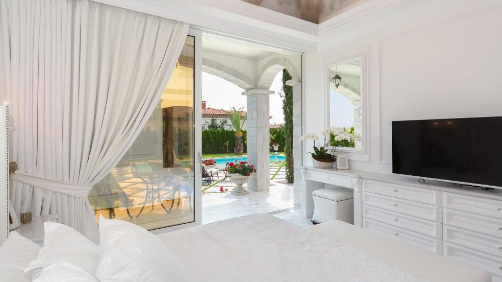 Booking.com: Eden Park Luxury Villas , Slantchev Briag, Bulgarie - 5  Commentaires clients . Réservez votre hôtel dès maintenant !