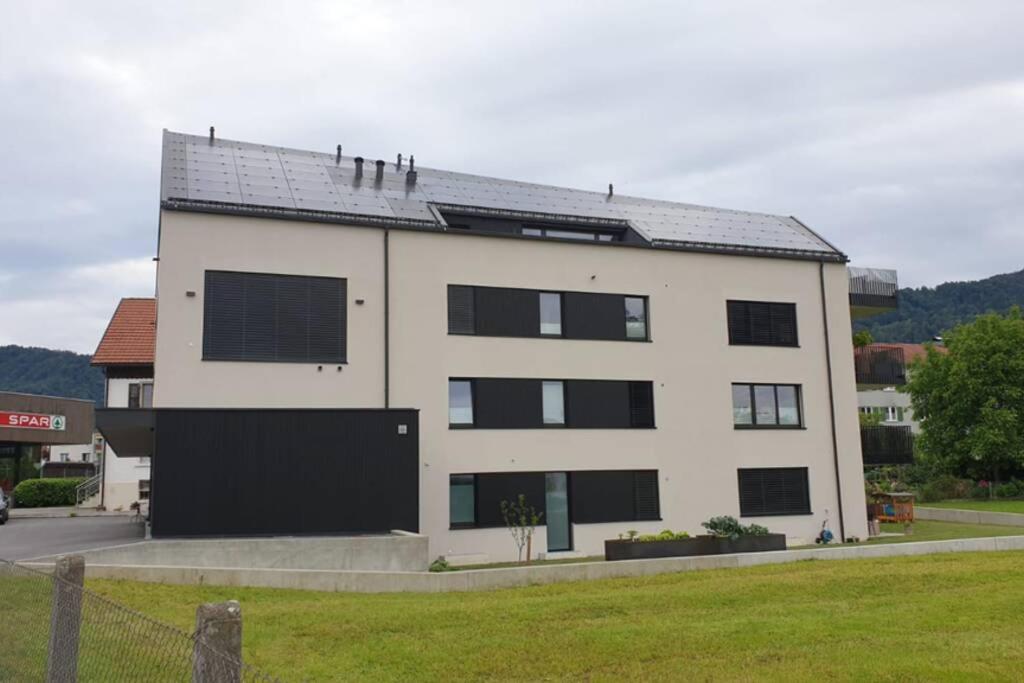 Budova, kde se apartmán nachází