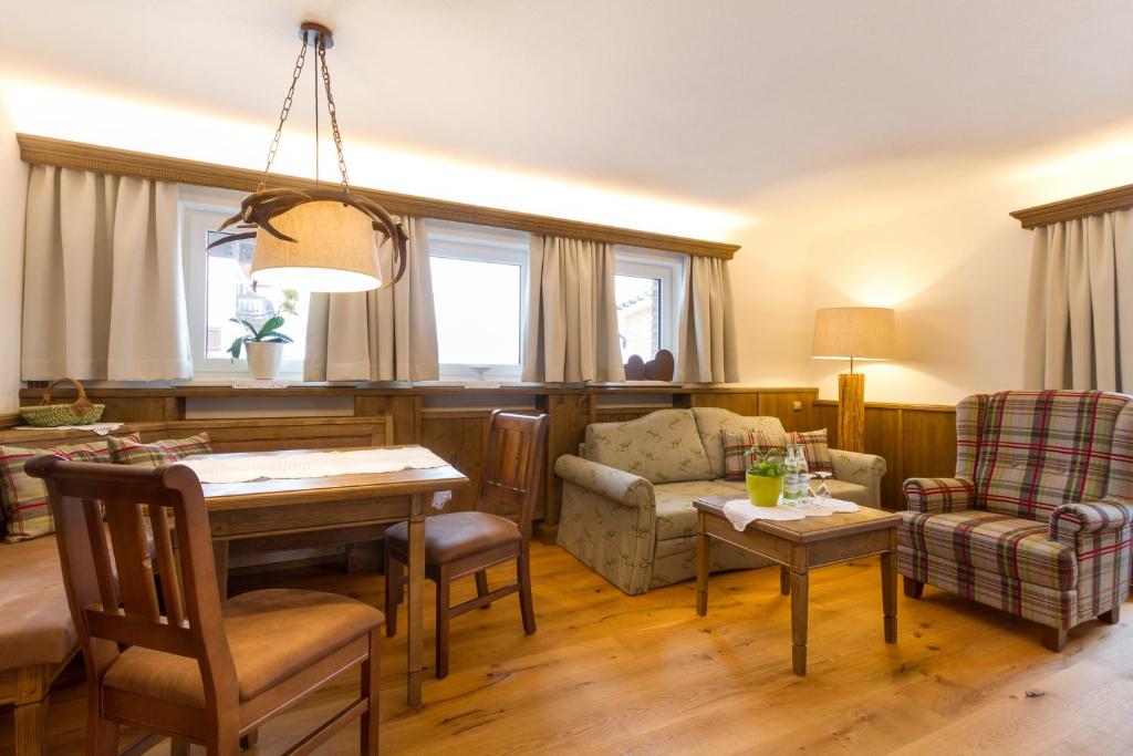 Posezení v ubytování Kienle - das Kräuterhotel