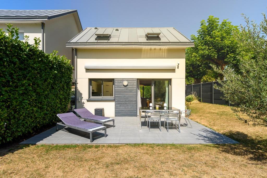 Beautiful House 1 bedroomed with garden near Disneyland Paris - Housity