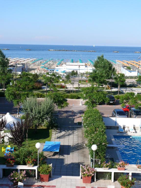 Nespecifikovaný výhled na moře nebo výhled na moře při pohledu z hotelu