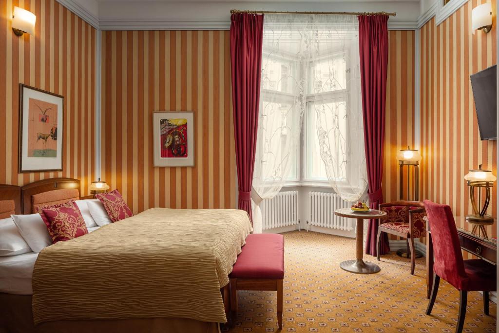 Hotel Paris Prague - 1