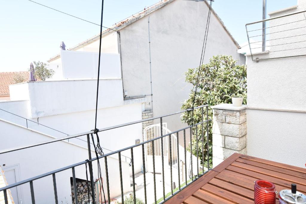 Balkón nebo terasa v ubytování Apartments Nina