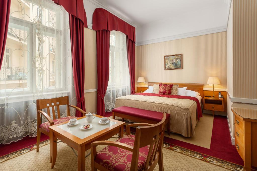 Hotel Paris Prague - Resim 13