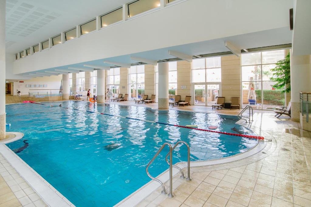 Πισίνα στο ή κοντά στο Marina Apartments by Olala Homes