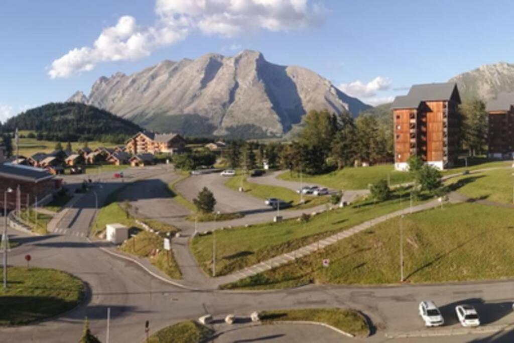 Studio avec vue imprenable sur la vallee serviettes et draps non inclus - Housity
