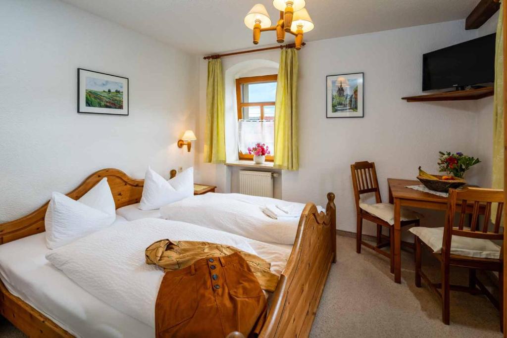 Landhotel Gut Wildberg mit Sauna - 7