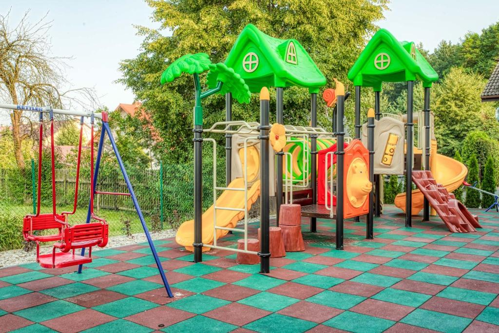 Herní místnost nebo prostor pro děti v ubytování Hotel Biały Dom