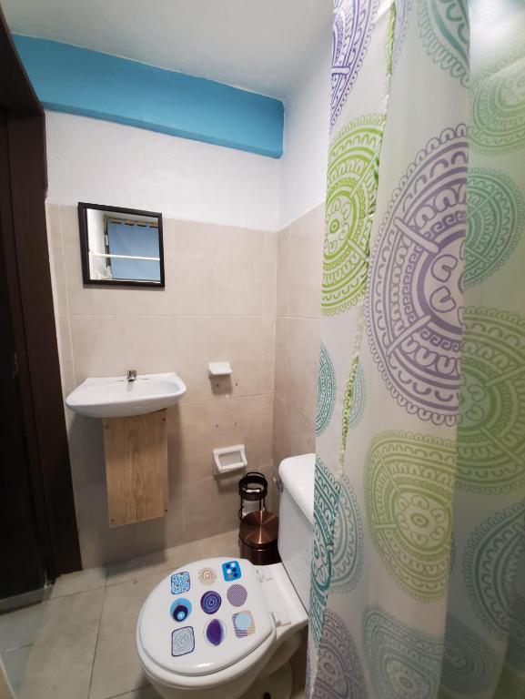 Koupelna v ubytování Downtown Hostel Chetumal