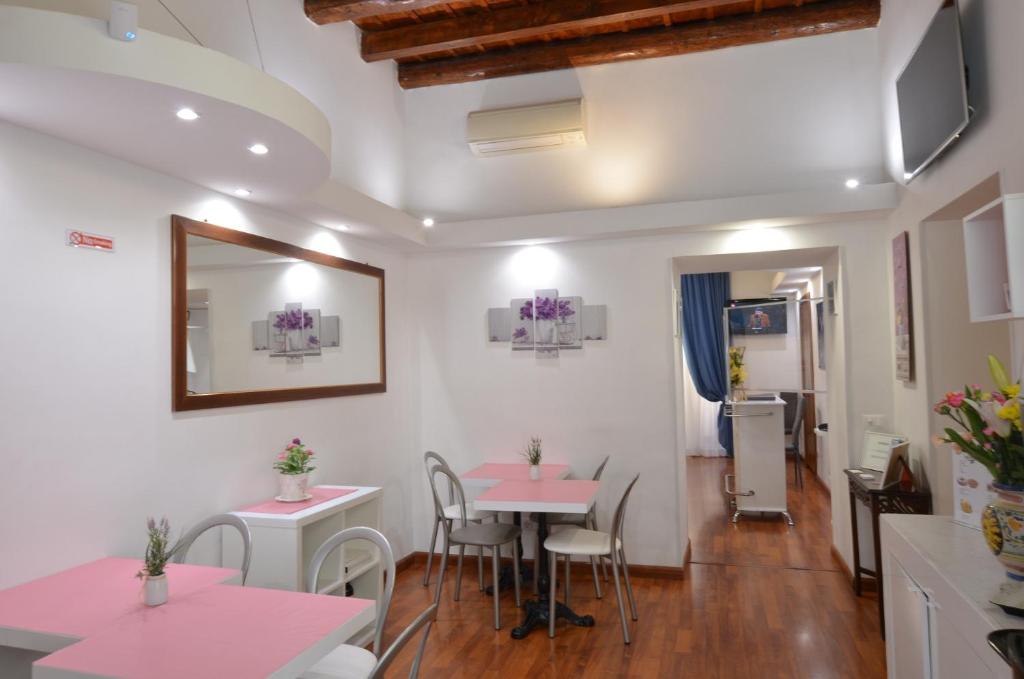 A seating area at Il Fascino Di Roma