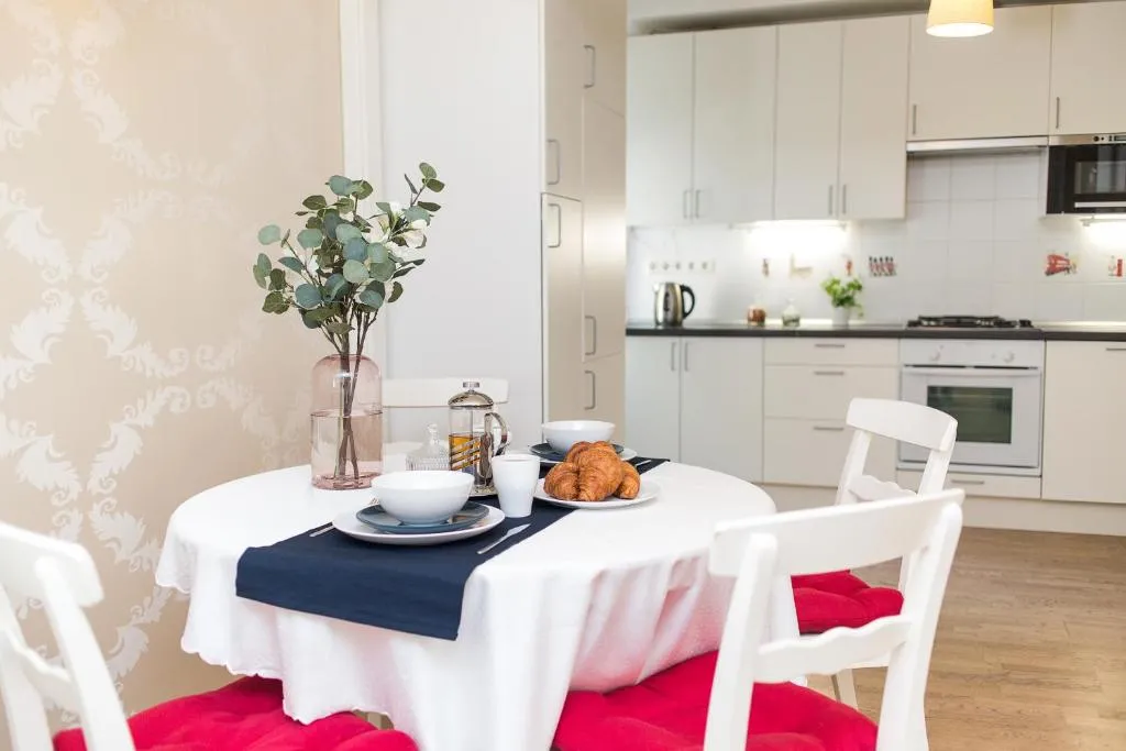 100 кв м English House Васильевский, Kudrovo, Russia