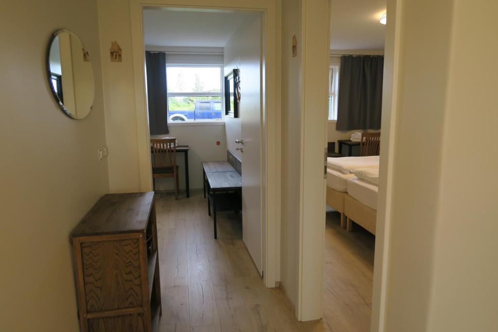 Postel nebo postele na pokoji v ubytování Dilksnes Guesthouse