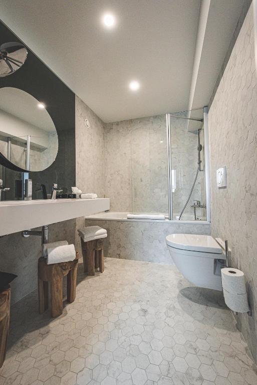 Kúpeľňa v ubytovaní Hotel Bernina Geneva