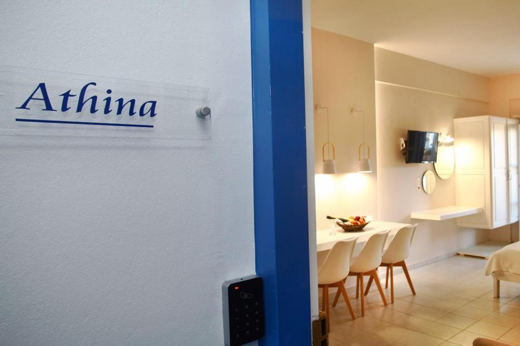 Studios Vasilis - Studio With Balcony