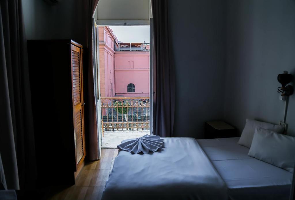 Postel nebo postele na pokoji v ubytování My Hotel