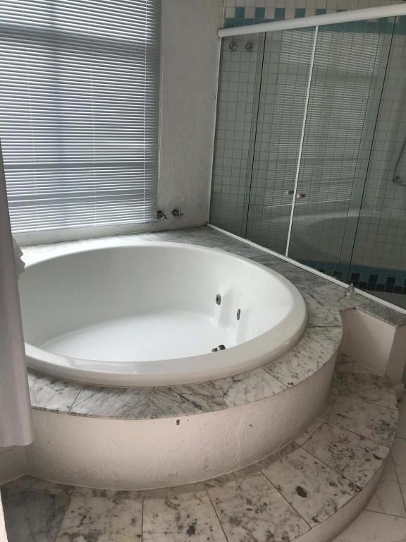  Casa Condomínio Fechado Hanga Roa Bertioga