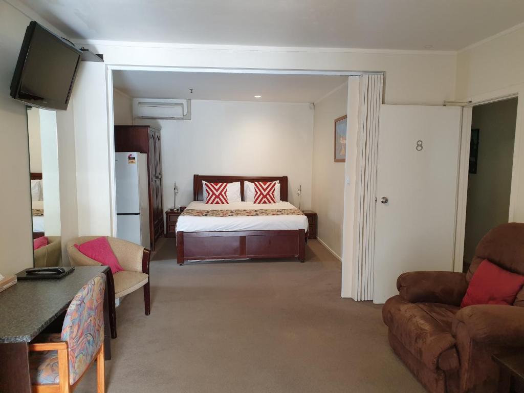 At Eden Park Motel - Resim 30