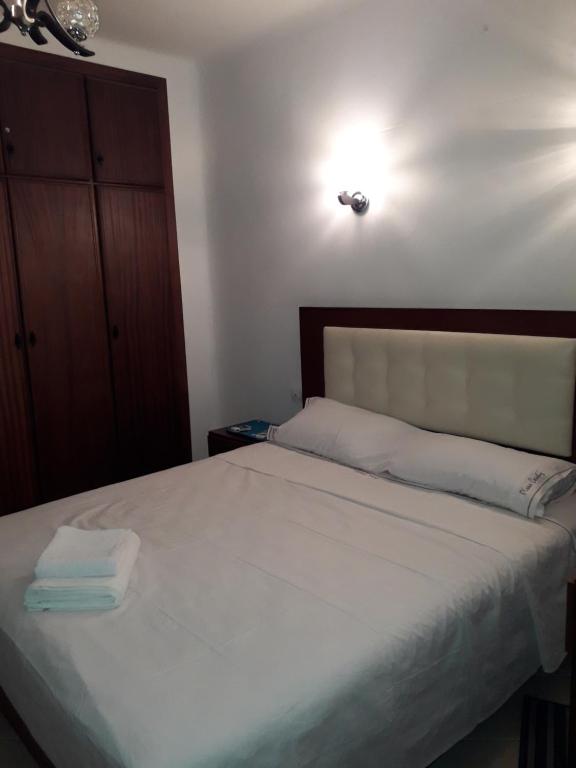 Postel nebo postele na pokoji v ubytování Studio avec piscine Cabo Dream à Cabo négro