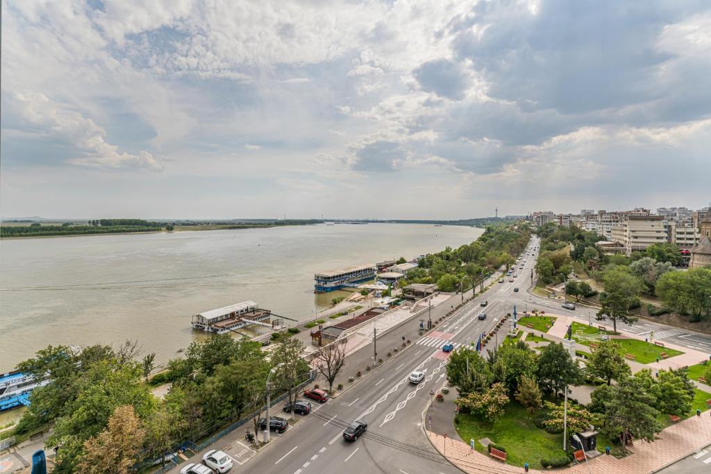 Vega Hotel - Business Superior Top Floors Danube View