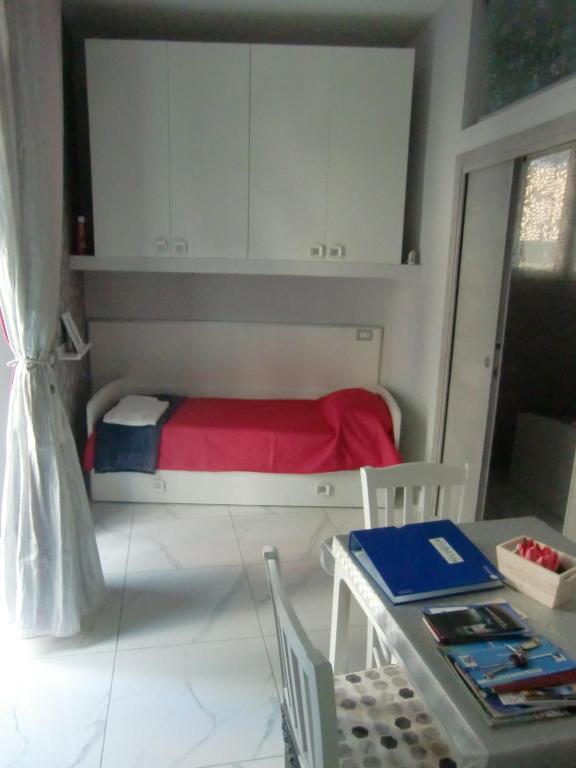 Łóżko lub łóżka w pokoju w obiekcie Guesthouse Aaron2
