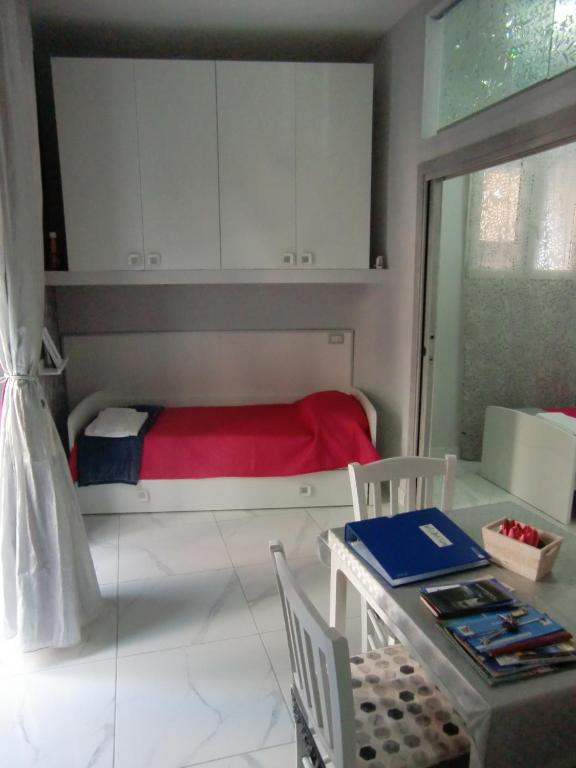 Łóżko lub łóżka w pokoju w obiekcie Guesthouse Aaron2