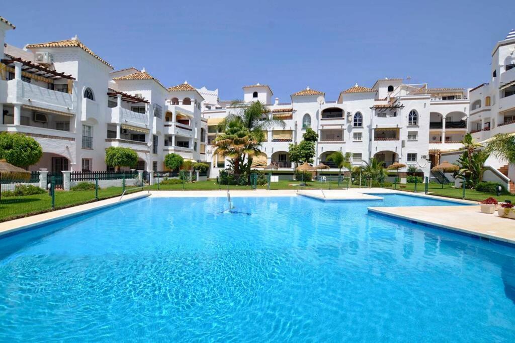 Bazén v ubytování Estupendo apartamento el la mejor ubicación nebo v jeho okolí