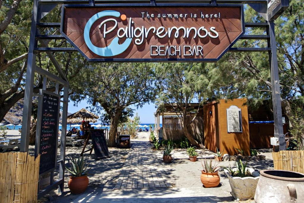 Certyfikat, podpis lub inny dokument wystawiony w obiekcie Almond Cottage with a sea view above Plakias