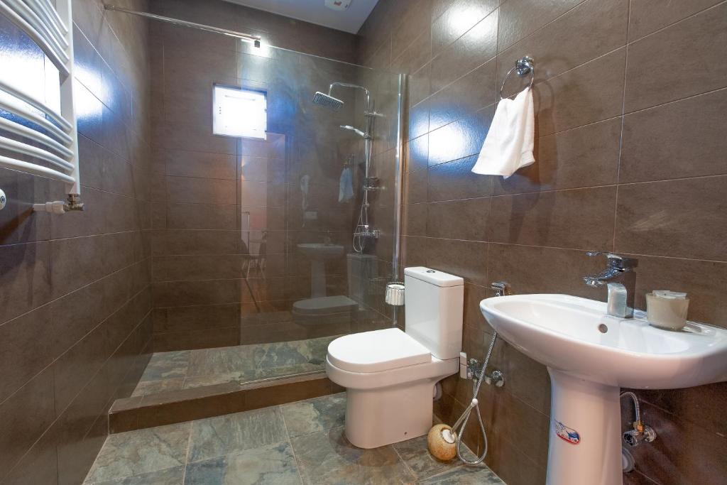 Koupelna v ubytování 4 Rooms