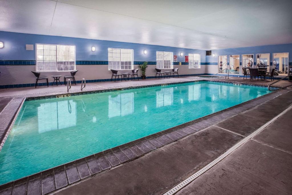 La Quinta by Wyndham Eugene photo